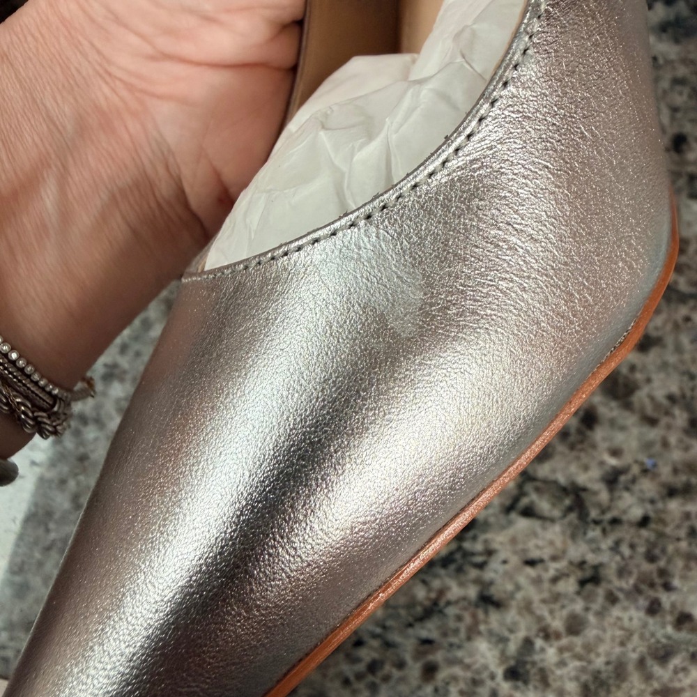 Kenneth Cole Beatrix Pumps Womens 8M‎ Silver Pointed Toe Stiletto Metallic Heels - Picture 13 of 13